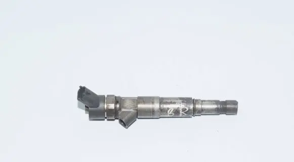 BMW 5 E39 Fuel injector 2354093 0445110029