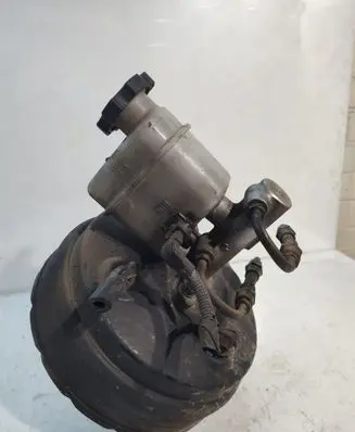 Hyundai Santa Fe Brake booster 585002B802