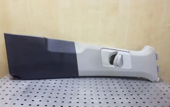 Volkswagen Touareg II (B) pillar trim (top) 7P6867240AJ