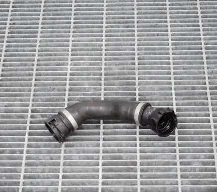BMW 6 F12 F13 Engine coolant pipe/hose 8511928