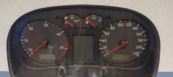 Volkswagen Golf IV Speedometer (instrument cluster) 1J0920805E 0263628002 6126230084