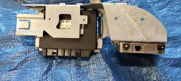 Mercedes-Benz SL R230 MPM control module 