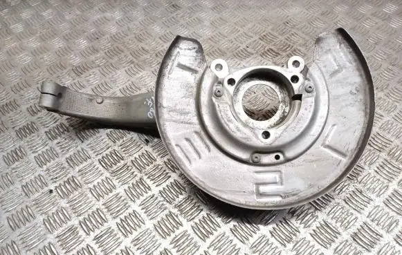 Tesla Model 3 Front wheel hub 1044311-00-F