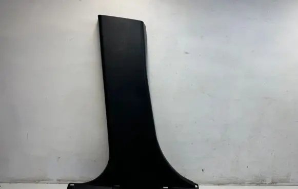 Mitsubishi Outlander (B) pillar trim (bottom) 7211A395