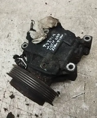 Toyota Yaris Air conditioning (A/C) compressor (pump)