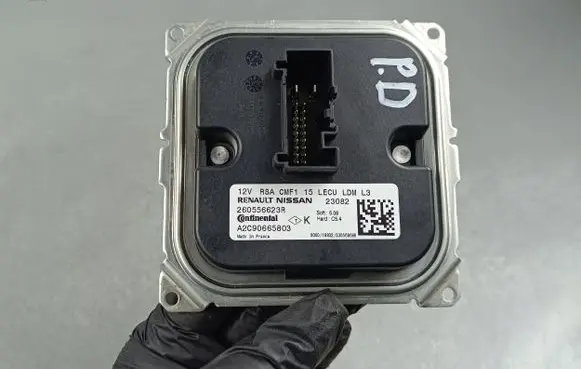Renault Arkana LED ballast control module 260556623R A2C90665803