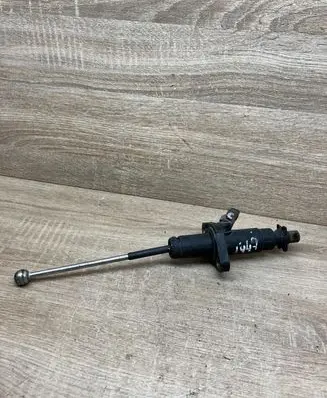 Alfa Romeo 147 Clutch master cylinder 55189164