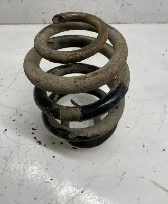 Volkswagen Multivan T4 Rear coil spring