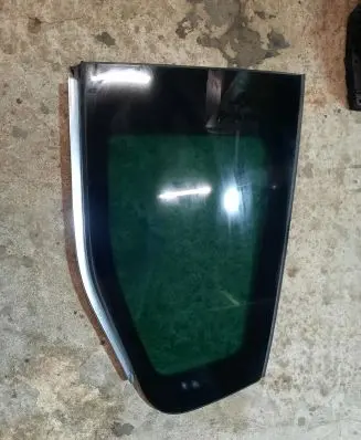 Peugeot 5008 Rear side window E643R002092 43R002092 E000255
