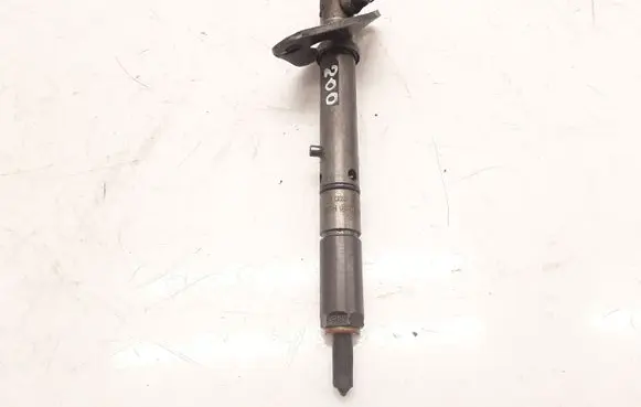 Audi A6 S6 C5 4B Fuel injector 059130201D 0432133805