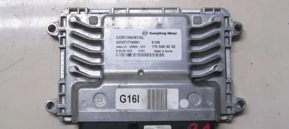 SsangYong Tivoli Engine control unit/module 1735400232