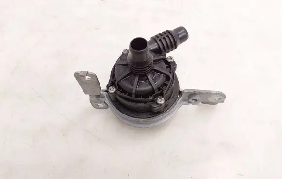 Mercedes-Benz CLA C118 X118 Electric auxiliary coolant/water pump 0392023409 A0005003600