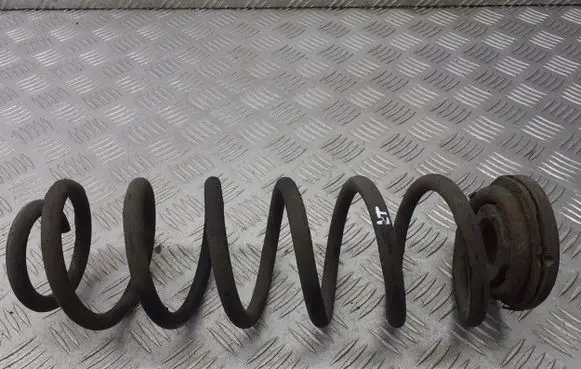 Skoda Octavia Mk2 (1Z) Rear coil spring