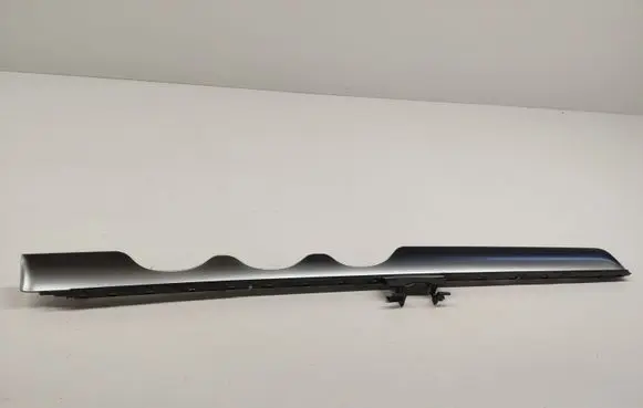 Dashboard glove box trim