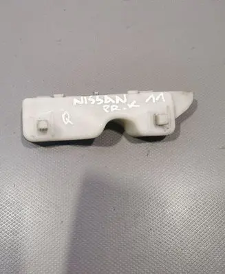 Nissan Qashqai Front bumper mounting bracket
