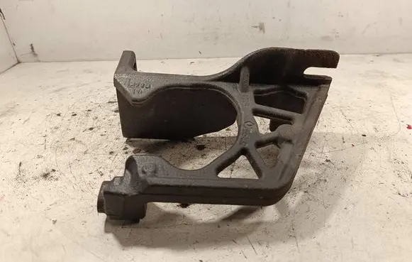 Nissan X-Trail T32 other engine part 