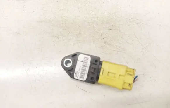 Toyota Avensis T250 Airbag deployment crash/impact sensor 8983405010