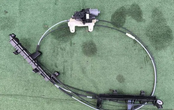 Volkswagen Touareg III Curtain motor 760863560A