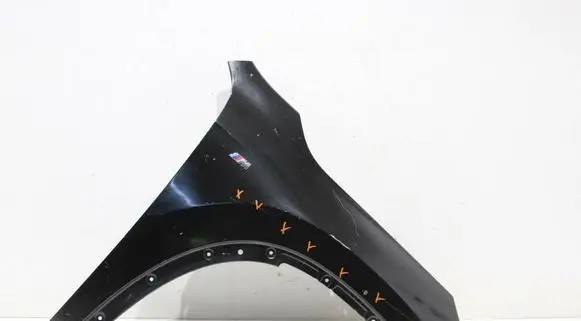 BMW X1 U11 Fender