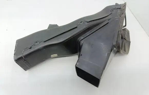 BMW X5 E70 Brake cooling air channel/duct 7222877