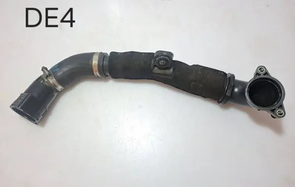 Volkswagen Touran III Intercooler hose/pipe 04l145770s 04L131111M 04L145828G