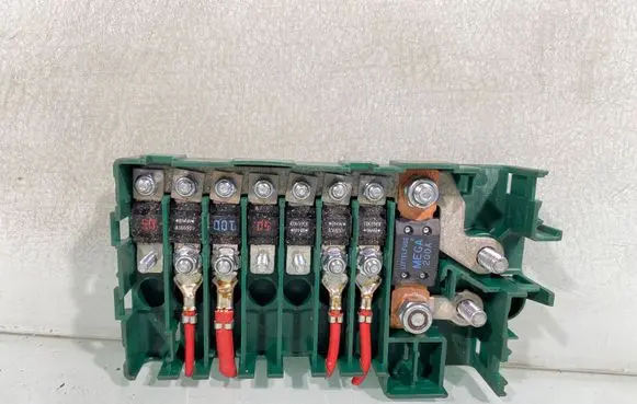 BMW 5 E39 Fuse box set 8387541