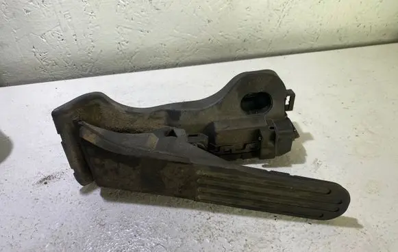Volkswagen Golf VI Accelerator throttle pedal 1K1721503AK 6PV01103950 1024111