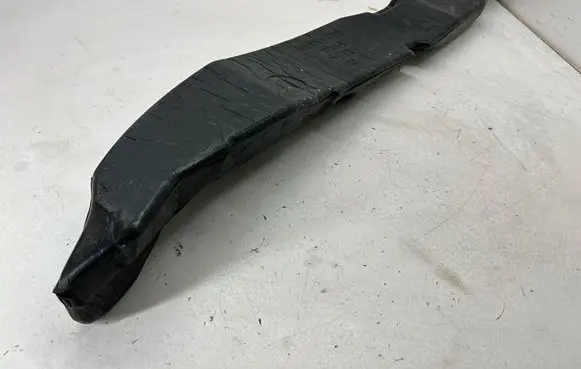 Dodge Hornet Fender foam support/seal 50565695 68625391AA