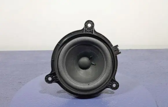Mazda CX-5 Subwoofer speaker D10F66960