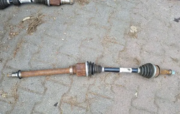 Nissan Qashqai Front driveshaft 391002670R ITA