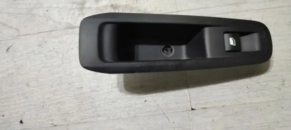 Peugeot 308 Electric window control switch 967622922