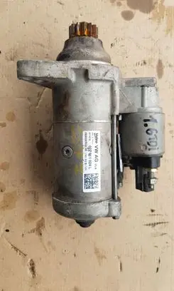 Volkswagen Golf VII Starter motor 02Z911024L