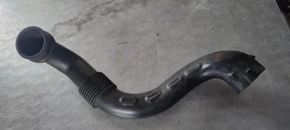 Renault Captur Air intake duct part 165556891R