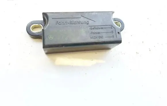 Mercedes-Benz CLS C219 Airbag deployment crash/impact sensor a0038200726 82176166-4