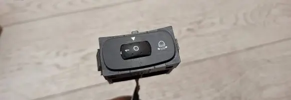 Renault Laguna II Headlight level height control switch 8200147868