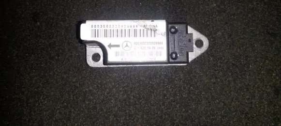 Mercedes-Benz E W210 Airbag deployment crash/impact sensor 0018205626 0003002222034655