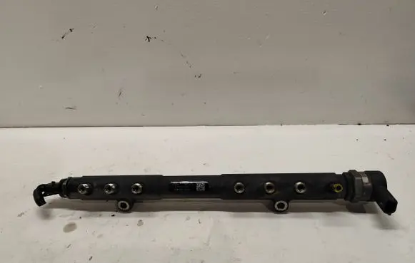 Volvo XC90 Fuel main line pipe 30757146 005436L3 0445215023