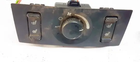 Chrysler Pacifica Seat heating switch 1002157AA 12050