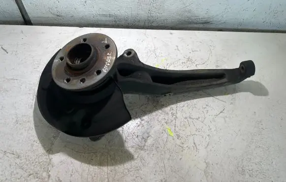 Volkswagen Amarok Front wheel hub