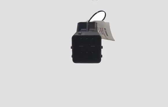 Ford C-MAX II Glow plug pre-heat relay 9666671780