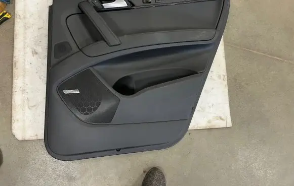 Audi Q7 4L Rear door card panel trim