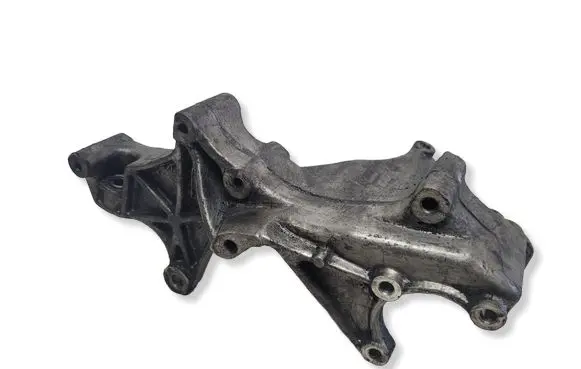 Volkswagen Transporter - Caravelle T4 Generator/alternator bracket 074145169D