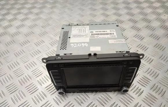 Volkswagen PASSAT B7 USA Radio/CD/DVD/GPS head unit 1T0035680C