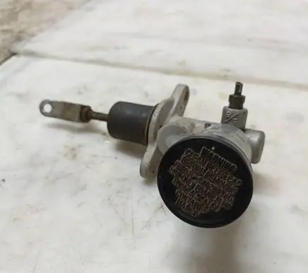 Nissan Terrano Master brake cylinder 