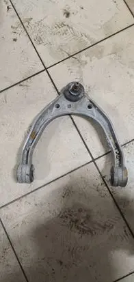 Audi Q7 4L Front lower control arm/wishbone 7L0407047A
