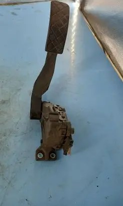 Skoda Octavia Mk1 (1U) Accelerator pedal position sensor 
