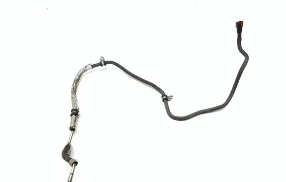 Jaguar XJ X351 Fuel line pipe 8W939T518CB