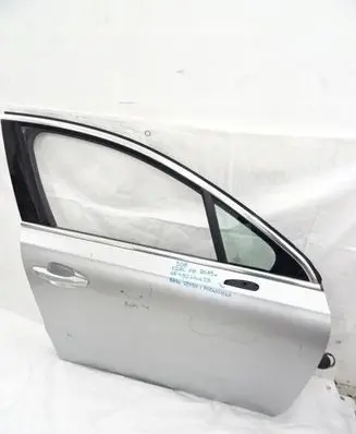 Peugeot 508 Front door 