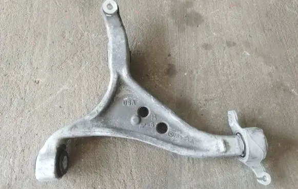 Mercedes-Benz GLE (W166 - C292) Front lower control arm/wishbone 16604