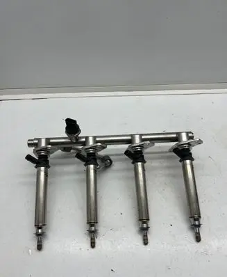 Mercedes-Benz C W205 Fuel main line pipe A2740700995 A2781530728 1615901115140
